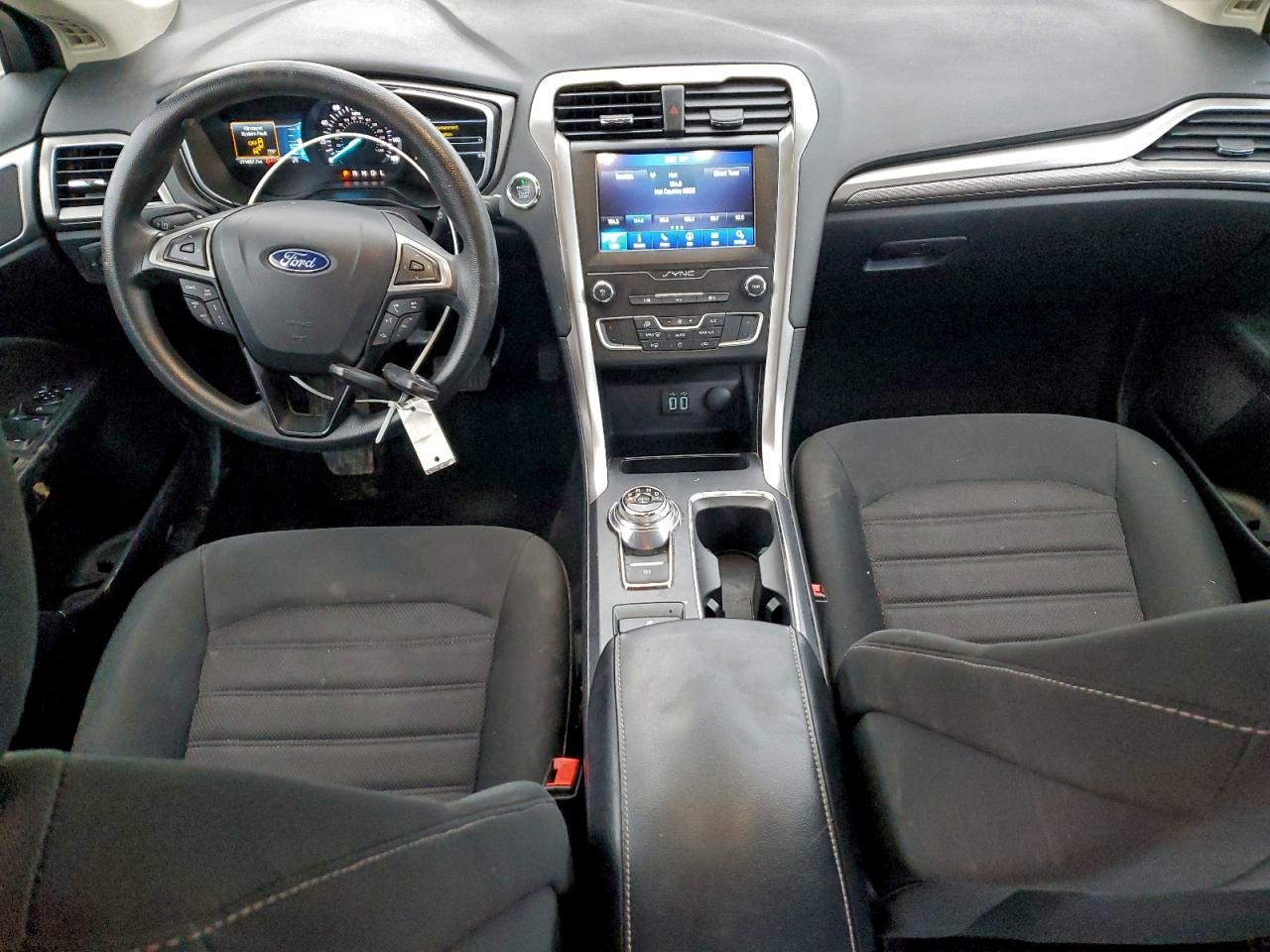 Ford Fusion Se Image 4