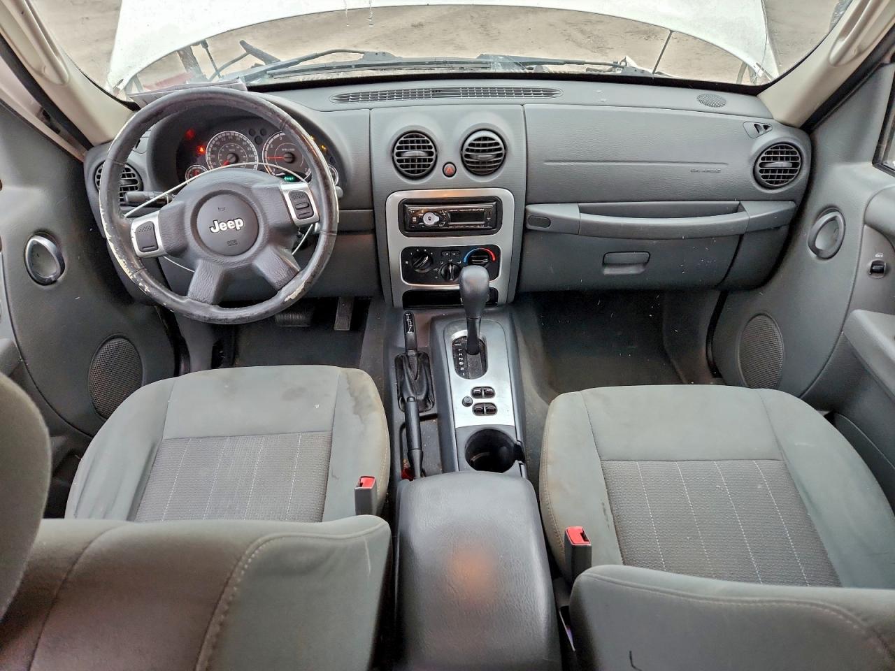 Jeep Liberty Limited Image 6