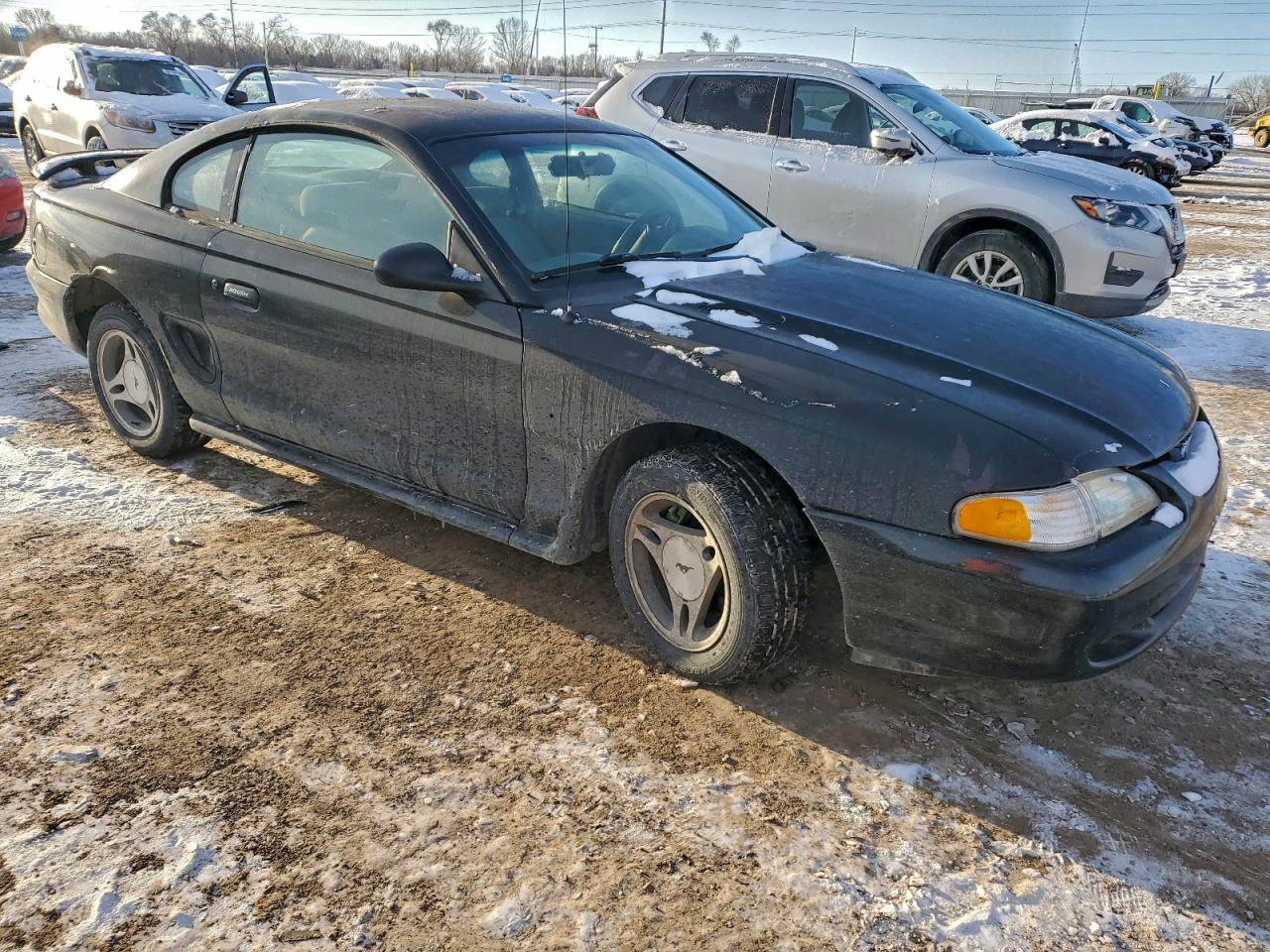 Ford Mustang Image 12