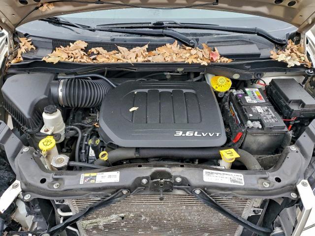 Chrysler Minivan Touring L Image 11