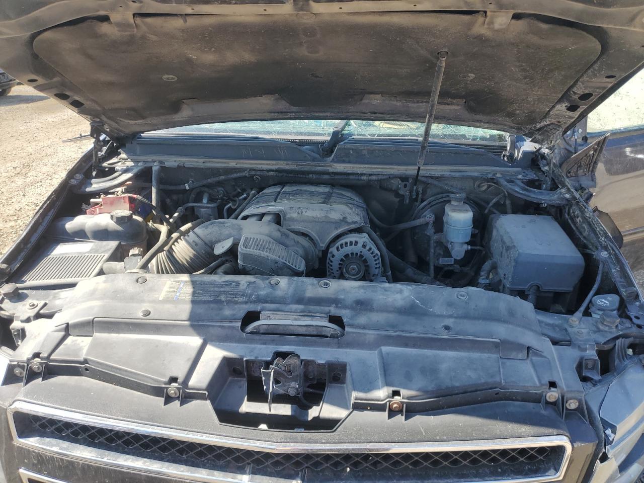 Chevrolet Suburban K1500 Lt Image 12