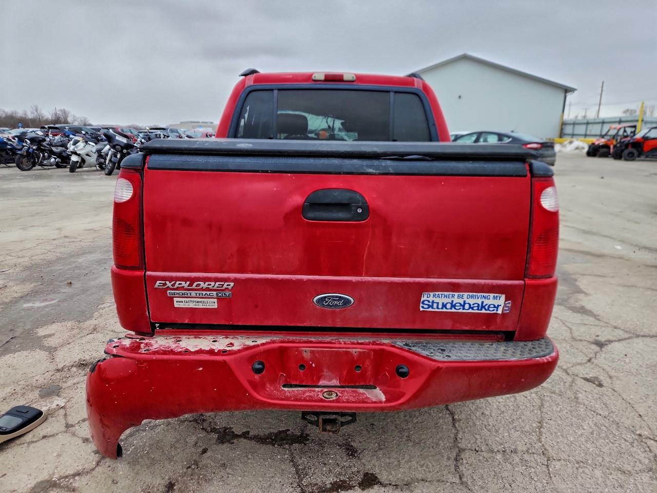 Ford Explorer Image 5