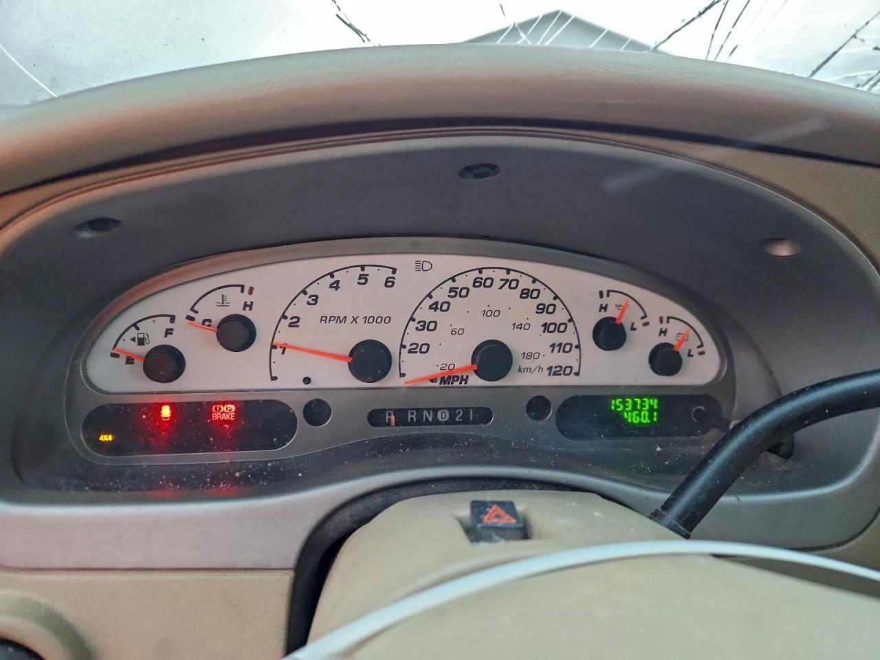 Ford Explorer Image 11