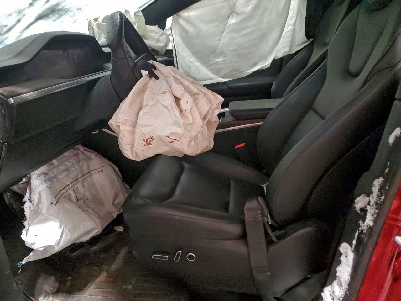 Tesla Model X Image 4