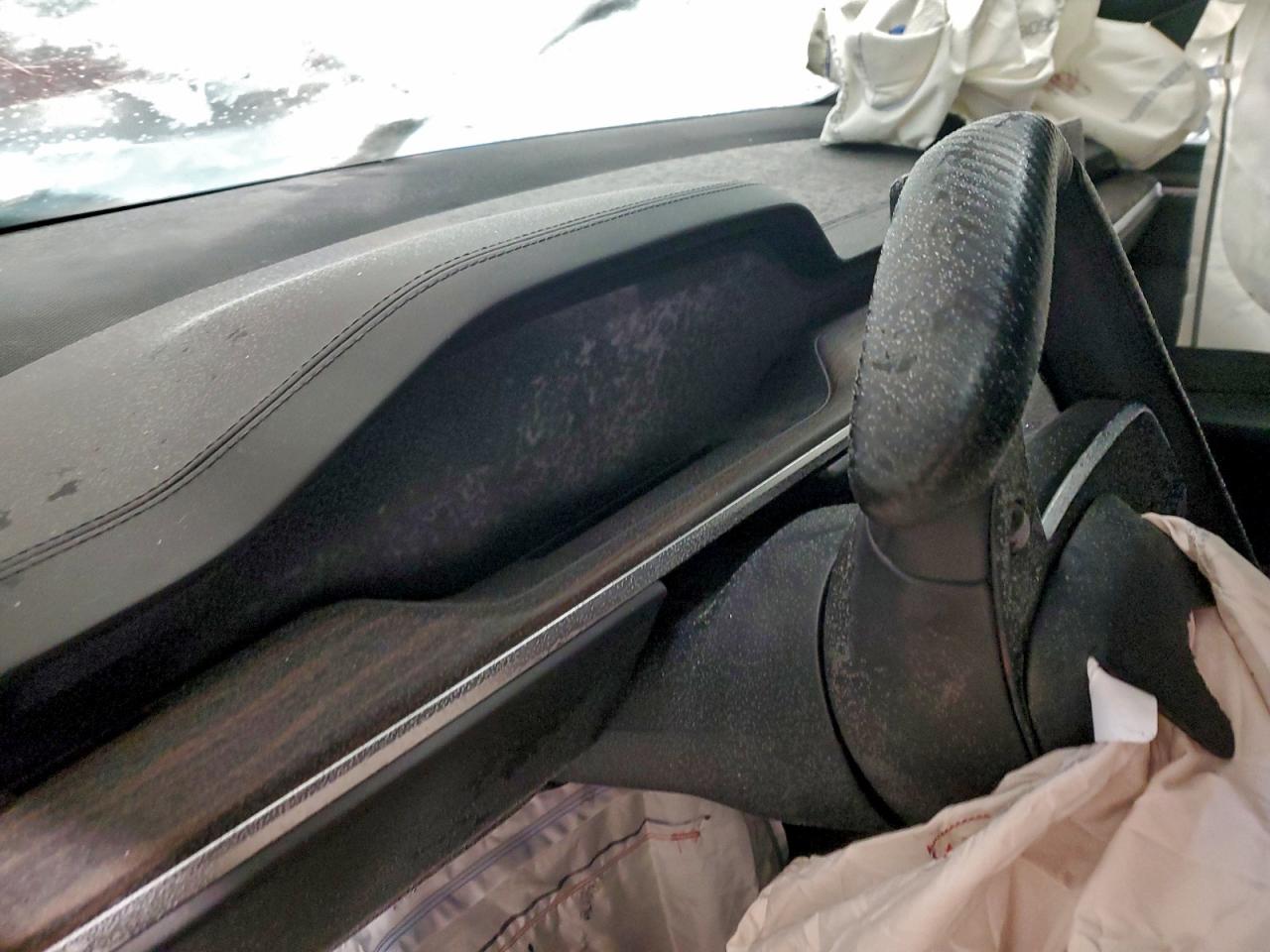 Tesla Model X Image 2