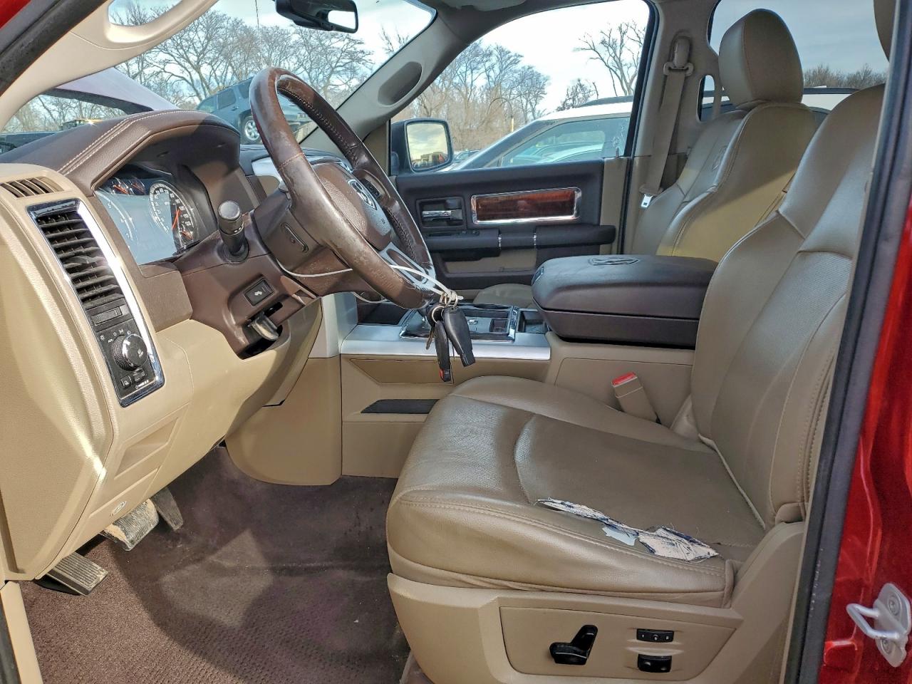 Dodge Ram 1500 Laramie Image 8