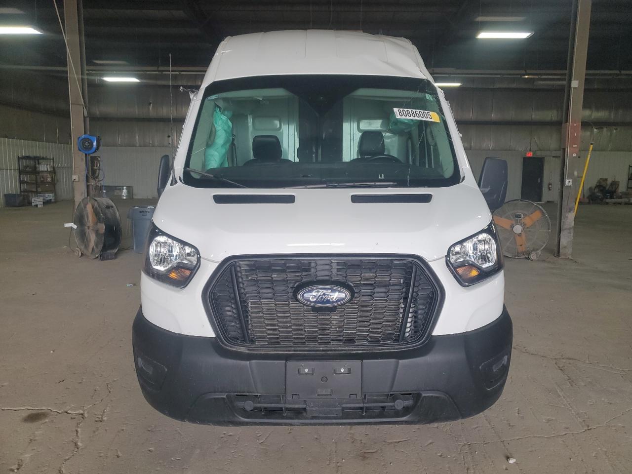 Ford Transit T-350 Image 9