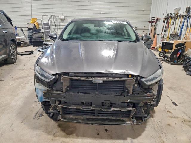 Ford Fusion Se Image 8