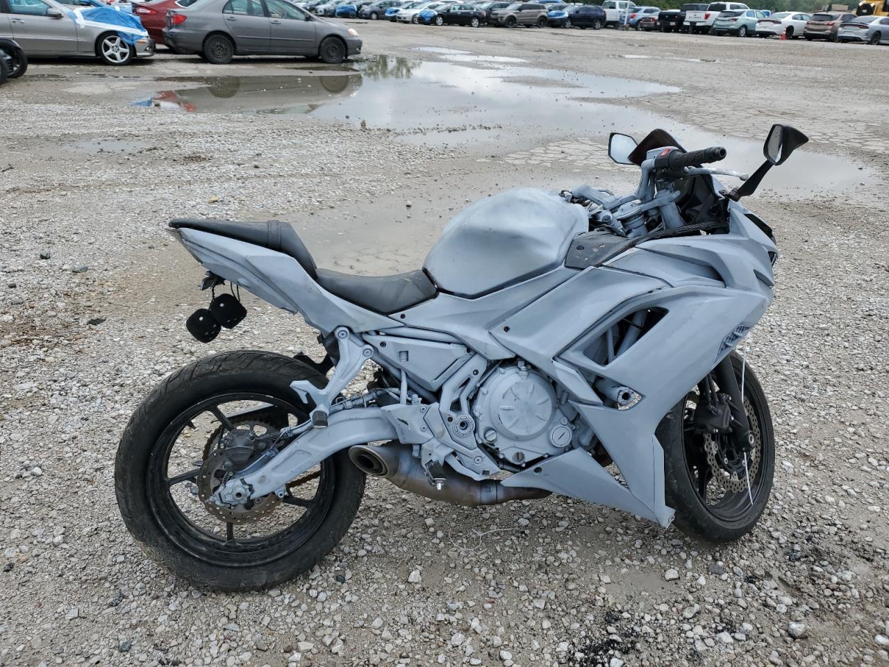 Kawasaki Ninja 650 N Image 1