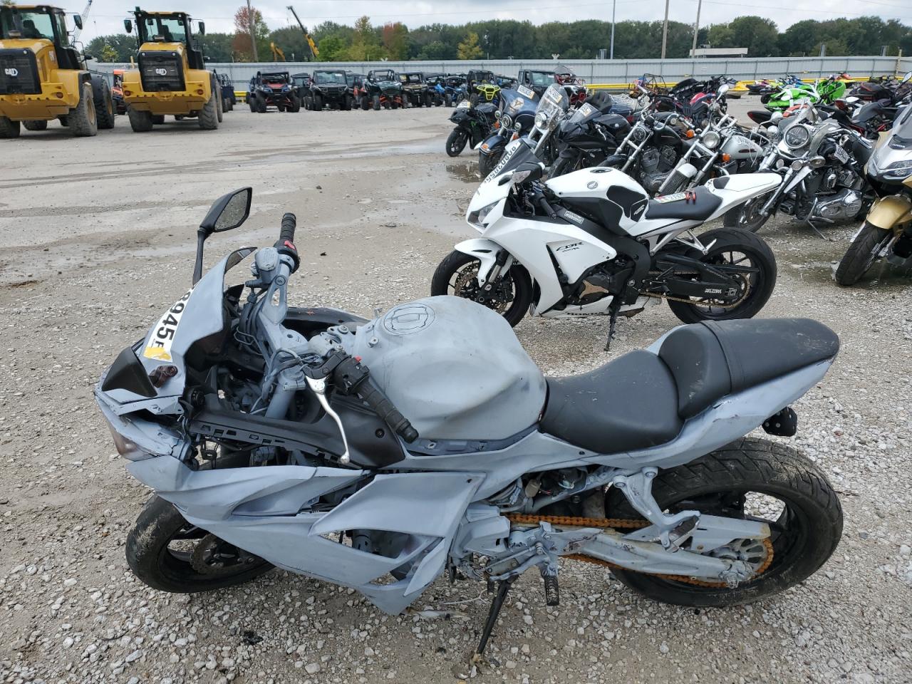 Kawasaki Ninja 650 N Image 3