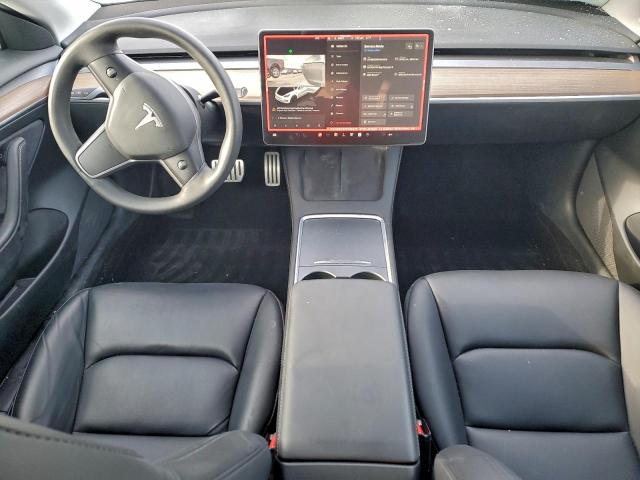 Tesla Model 3 Image 12