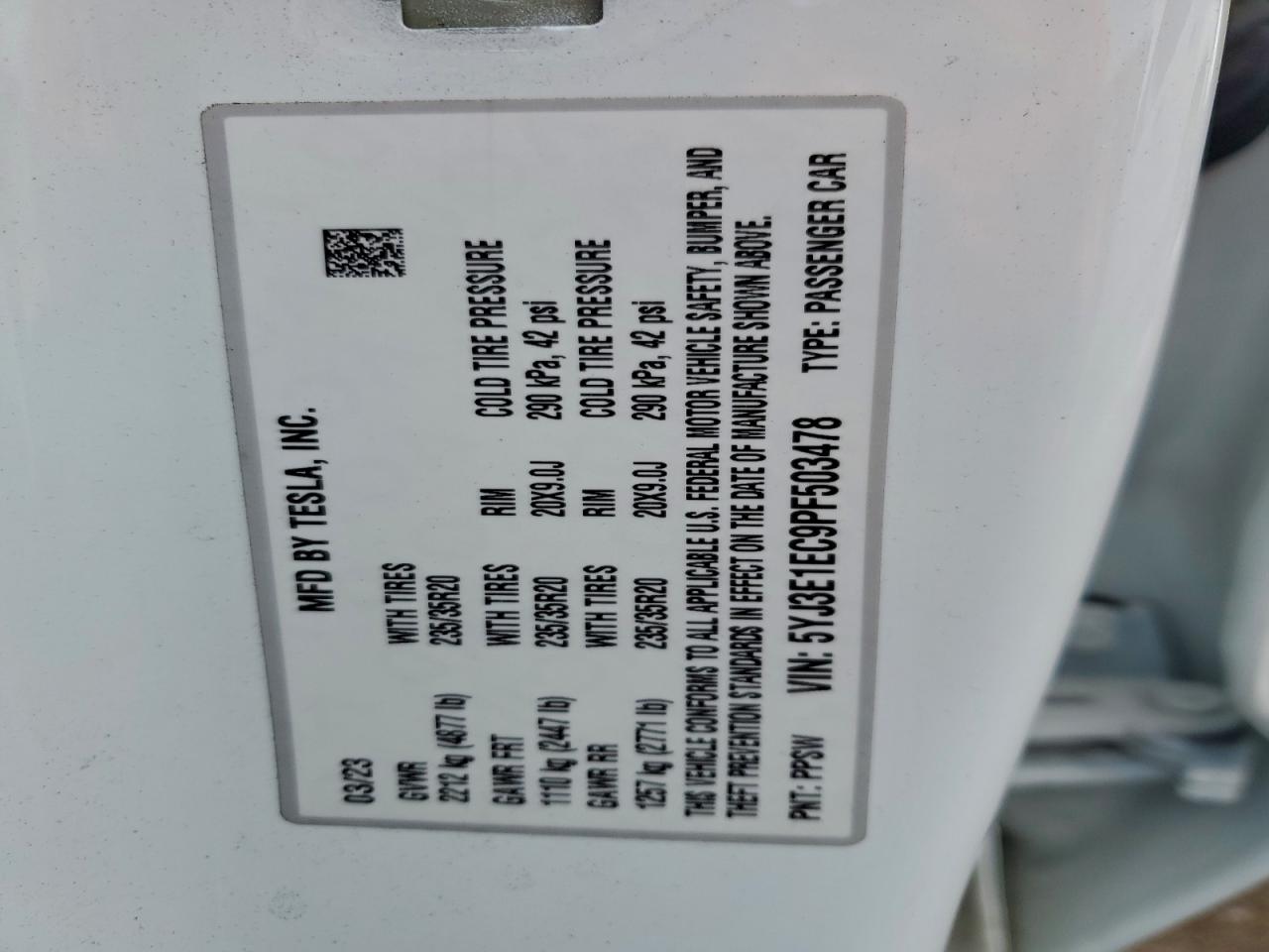 Tesla Model 3 Image 7