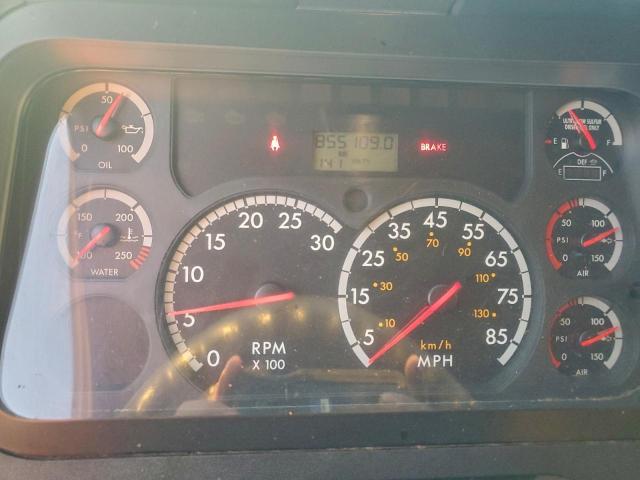 Freightliner Cascadia Image 8