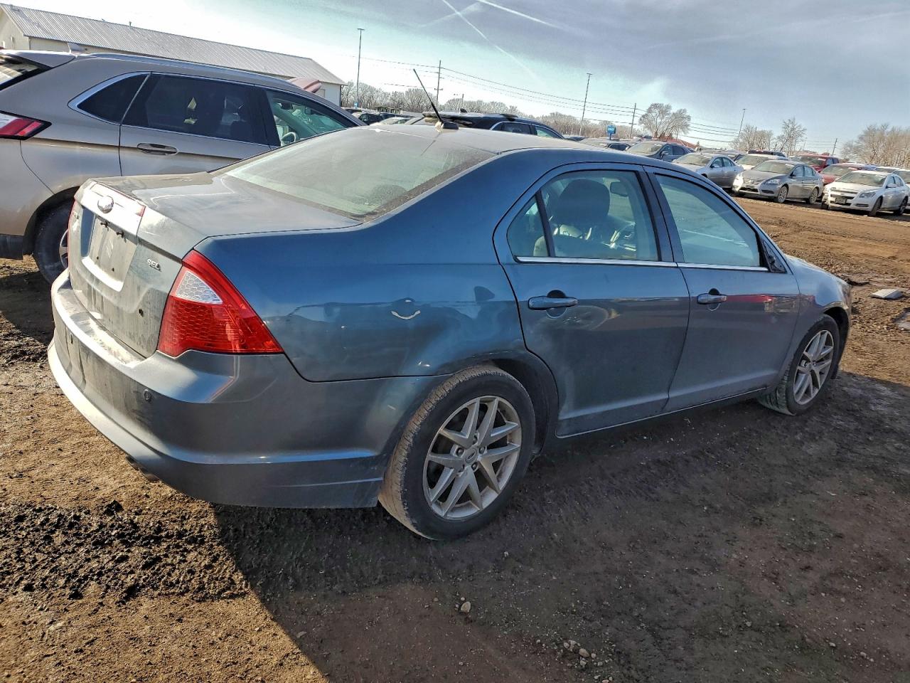 Ford Fusion Sel Image 2