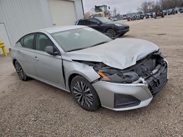 Nissan Altima Sv Image 10