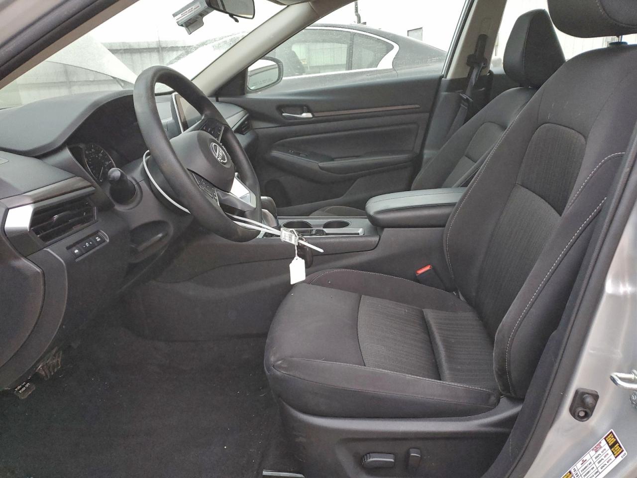 Nissan Altima Sv Image 8