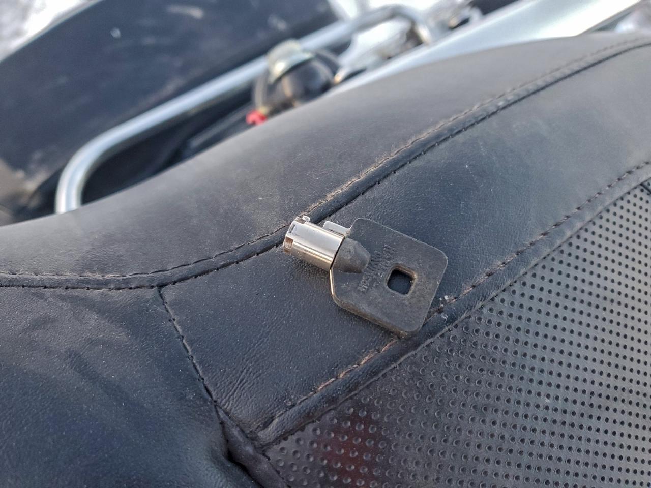 Harley-Davidson Fl Image 3