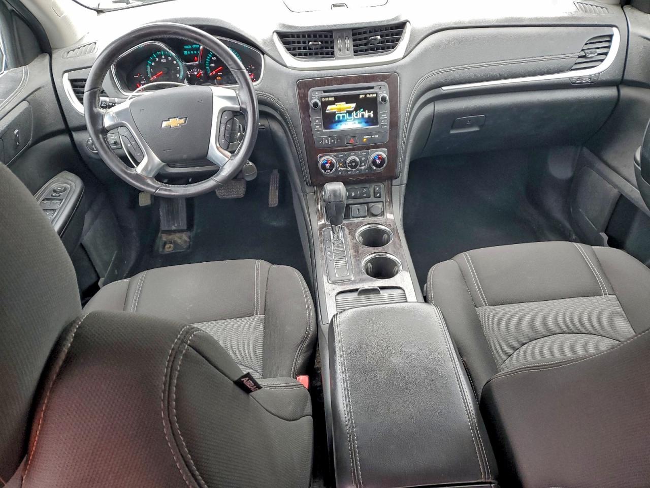Chevrolet Traverse Lt Image 8