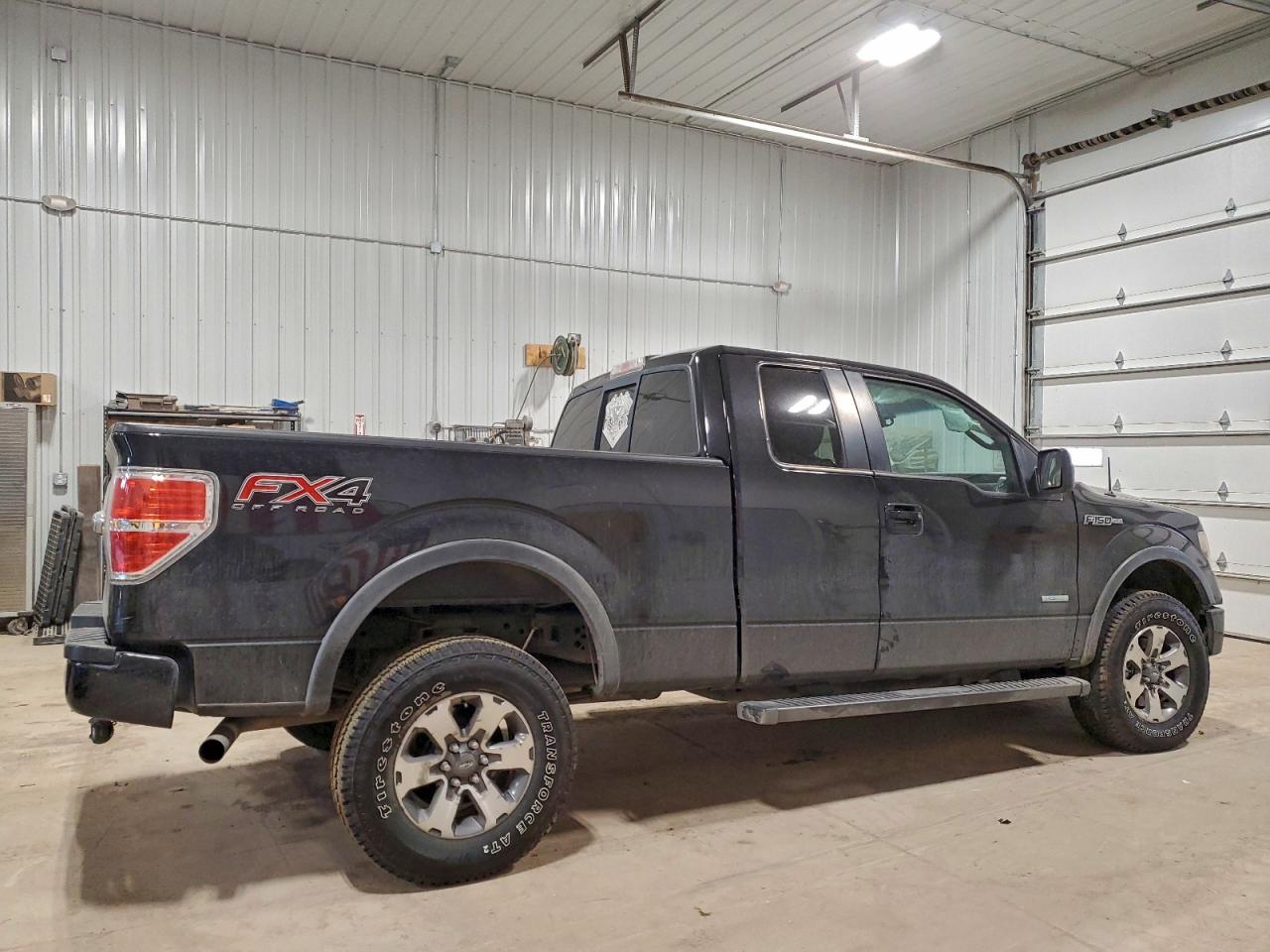 Ford F-150 Super Cab Image 2