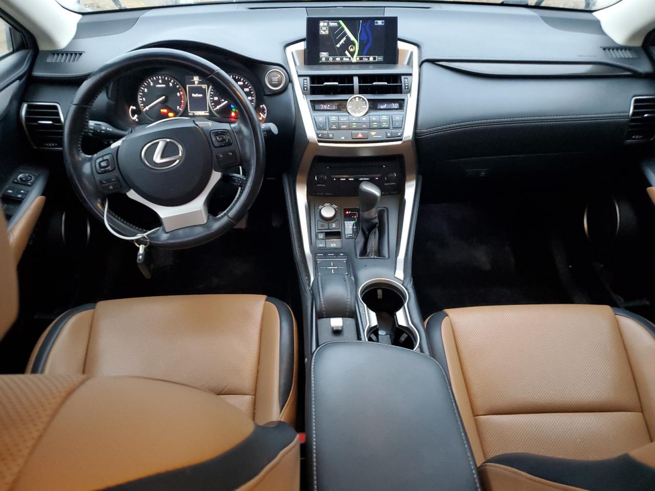 Lexus NX 200t Base Image 5