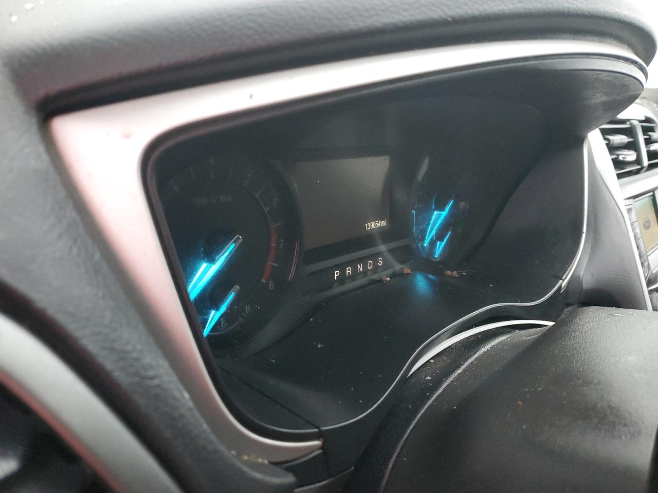 Ford Fusion Se Image 2