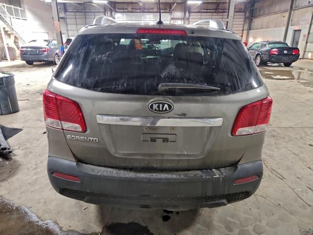 Kia Sorento Base Image 7