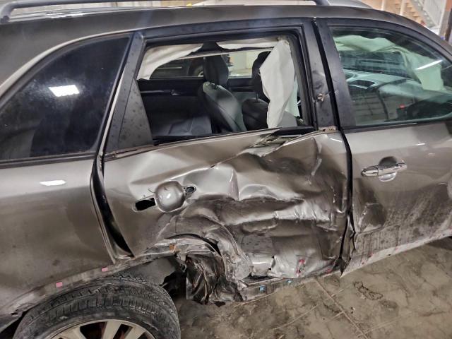 Kia Sorento Base Image 13