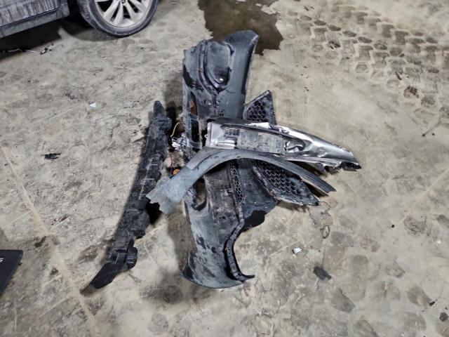 Kia Sorento Base Image 12