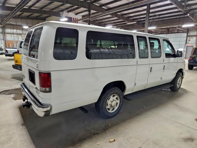 Ford Econoline E350 Super Duty Wagon Image 4