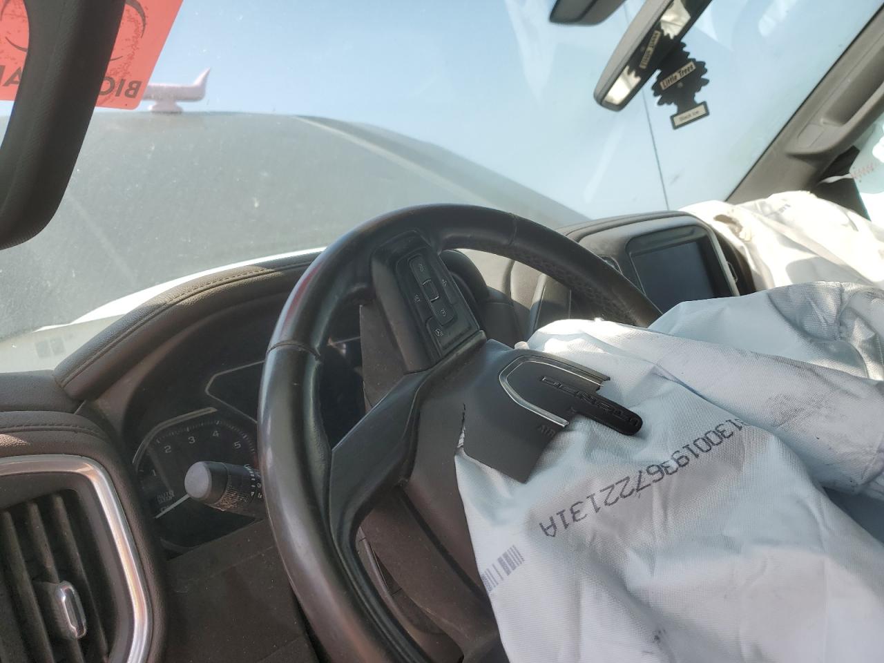 GMC Sierra K1500 Denali Image 10