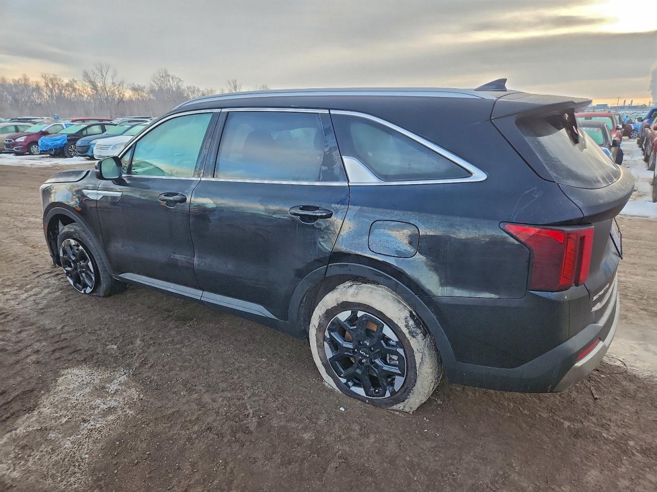 Kia Sorento S Image 2