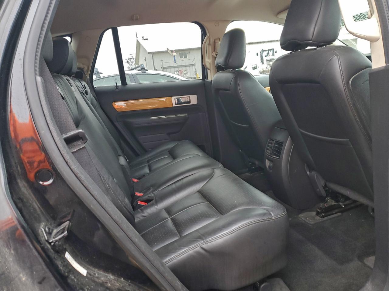 Lincoln MKX Image 12