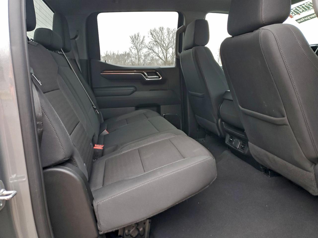 Chevrolet Silverado C1500 Lt Image 10