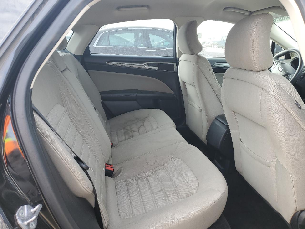 Ford Fusion S Image 7