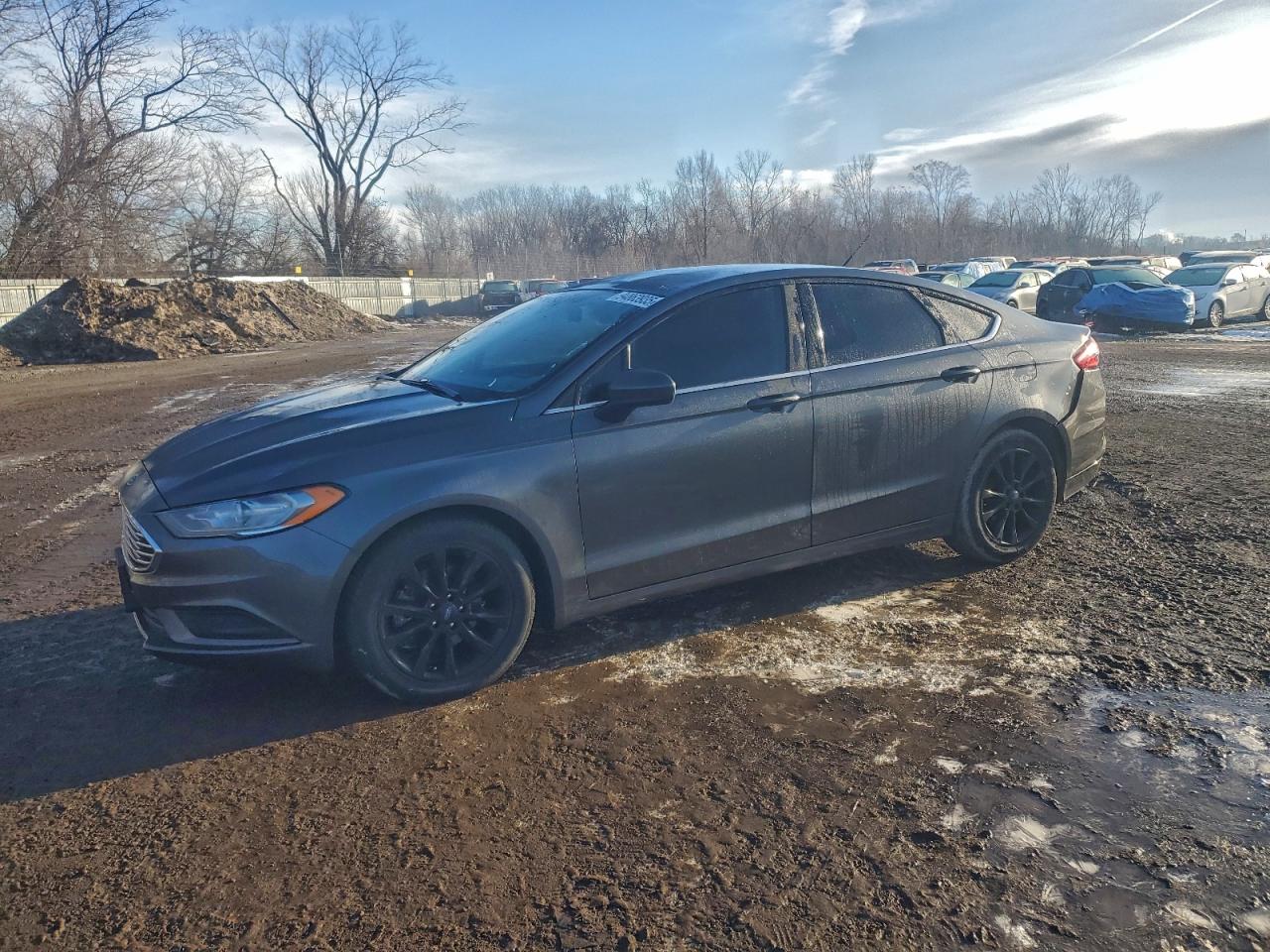 Ford Fusion Se Image 1
