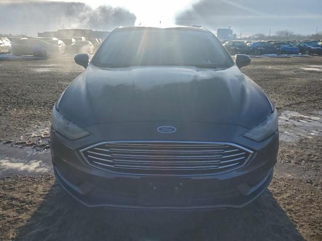 Ford Fusion Se Image 6