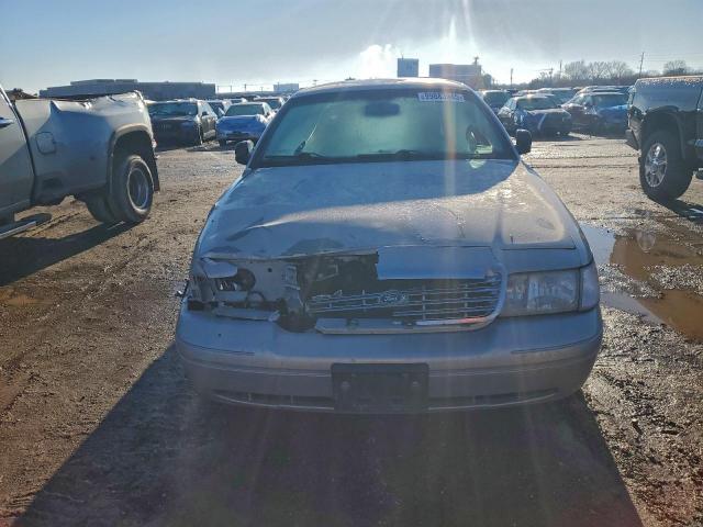 Ford Crown Vic Lx Image 3