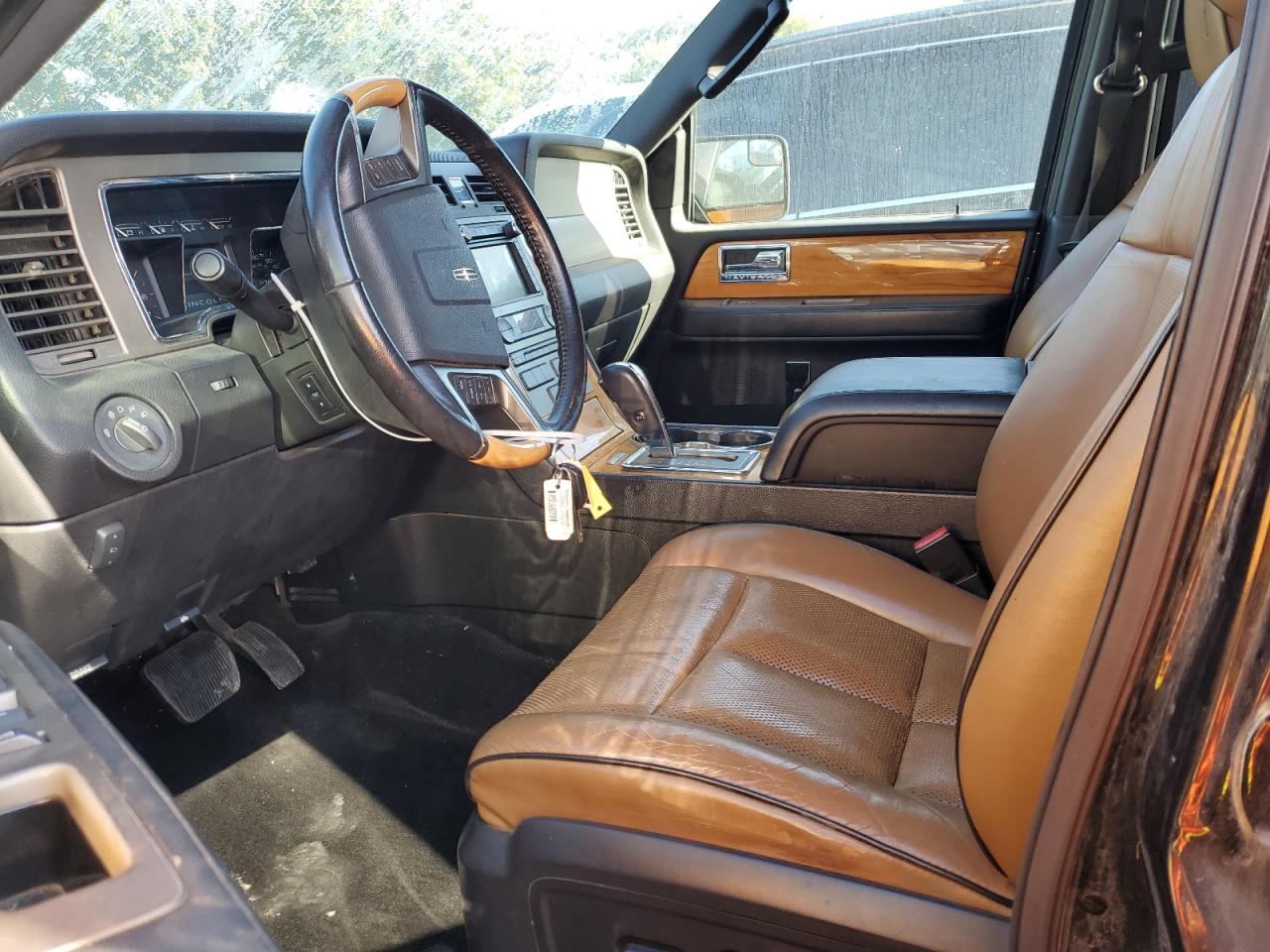 Lincoln Navigator L Image 6